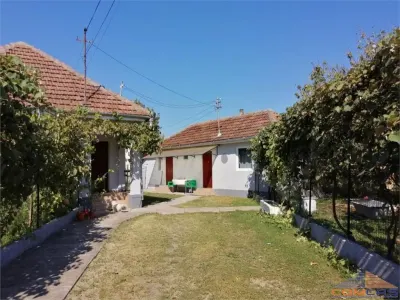 CASA DE VANZARE IN IOJIB - Iojib