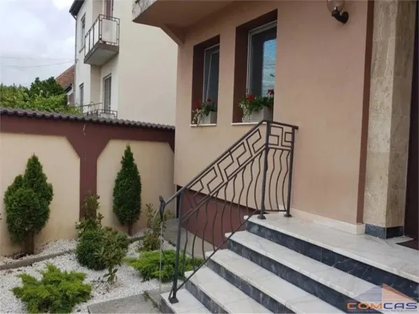 Casă 6 camere Satu Mare - poza 1