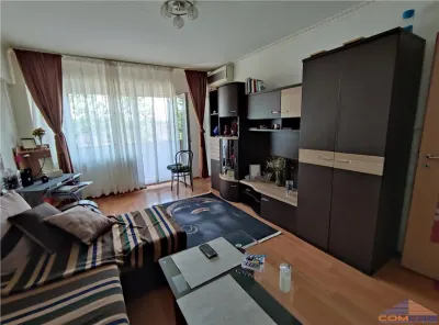 De vanzare apartament cu 2 camere strada Paulestiului - foto 1