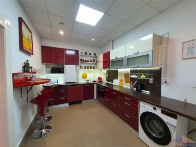 Vând apartament cu o camera, mobilat si utilat - Bulevardul Traian - foto 7
