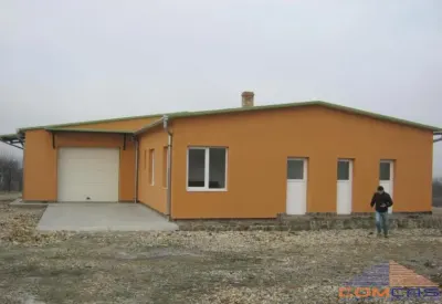 Hala de vanzare cu 20 de ari zona intravilana - Viile Satu Mare