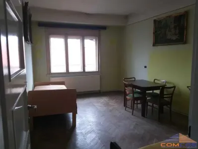 De vanzare apartament 3 camere in asociatie - foto 3