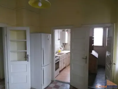 De vanzare apartament 3 camere in asociatie - foto 5