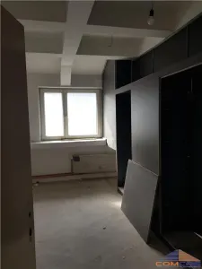 De Inchiriat spatiu Comercial CENTRU - foto 25