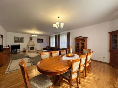 Vila Targu Neamt, Veniamin Costache, 642mp - foto 17