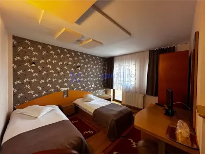 Pensiune profitabila la Varatec, 683mp - foto 15