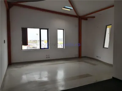 Spatii birouri, mici depozite, rond Mall Moldova, de la 15mp la 150mp - foto 12