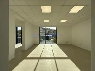 Spatiu comercial 400mp, Frumoasa, Iasi, bd. Poitiers - foto 6