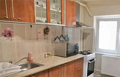 Apartament 3 camere,2 bai,2 balcoane.Centrul Civic! - Brasov