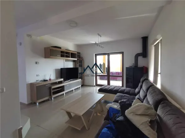 Casă 5 camere Ghimbav - poza 2