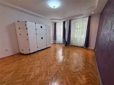 Apartament generos 63 mp cu 2 camere  Piata Mare - foto 7