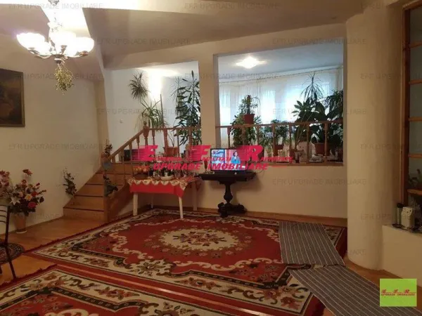 Casă 6 camere București - poza 1