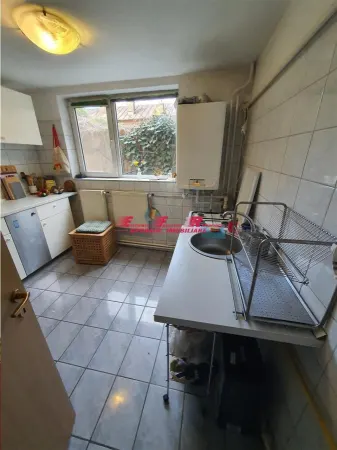 Casă 7 camere București - poza 20