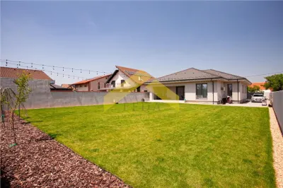 Casa noua la sol de vanzare in Livada - foto 23