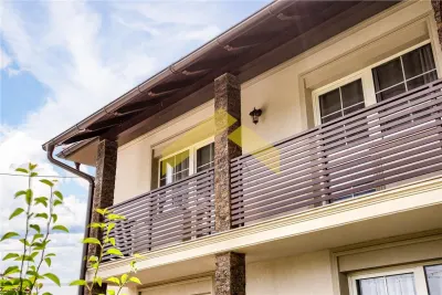 Casa noua de vanzare orasul Ineu - foto 23