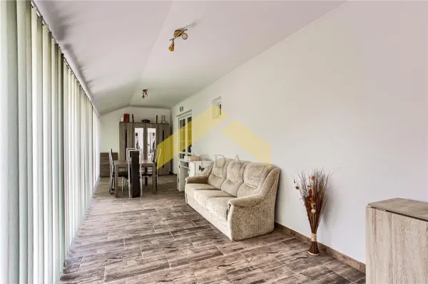 Casă 10 camere Ineu - poza 24