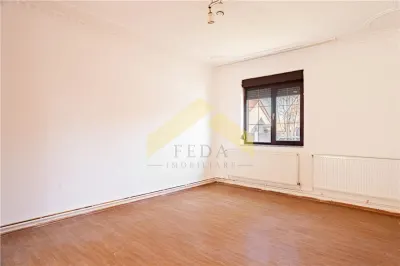 Casa in zona Parneava 5 camere de vanzare - foto 16