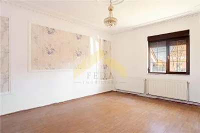 Casa in zona Parneava 5 camere de vanzare - foto 24