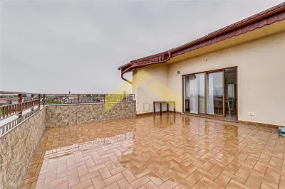 Apartament cu 3 camere tip Penthouse de inchiriatzona Bujac - foto 7