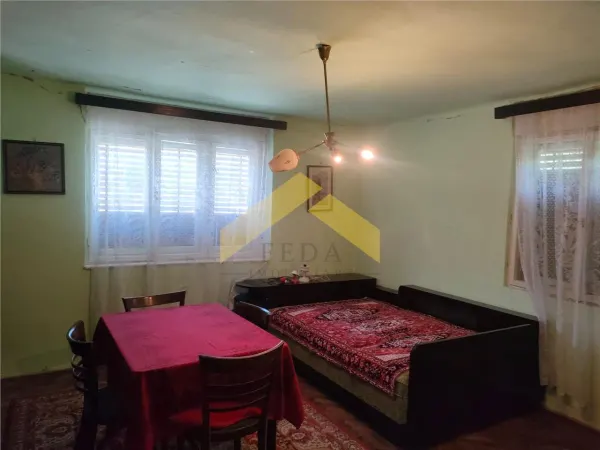 Casă 3 camere Ghioroc - poza 5