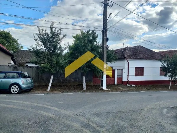 Casă 3 camere Ghioroc - poza 9