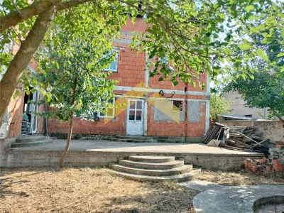 Casa la gri de vanzare in localitatea Fantanele - foto 3