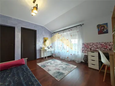 Casa de vanzare in cartierul Via Carmina, Vladimirescu - foto 16