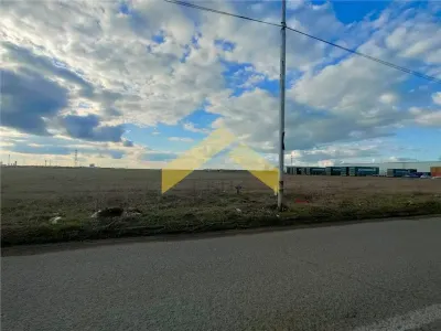 Teren intravilan de vanzare zona Industriala Sud - foto 4