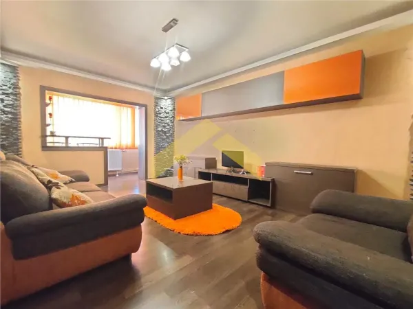 Apartament 3 camere Arad - poza 1