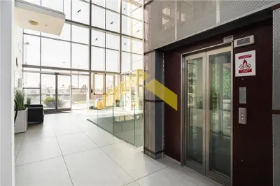 Cladire multifunctionala D+P+2E zona Aeroport de vanzare - foto 4