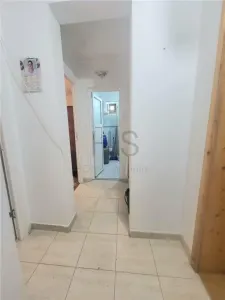 Apartament 2 Camere, Parter din 4, zona Sud - foto 7