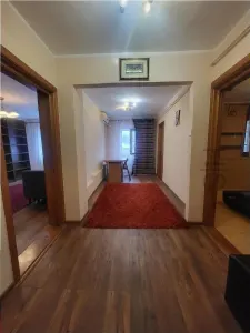 Apartament 2 Camere, etaj 2 din 4, zona Primarie - foto 1