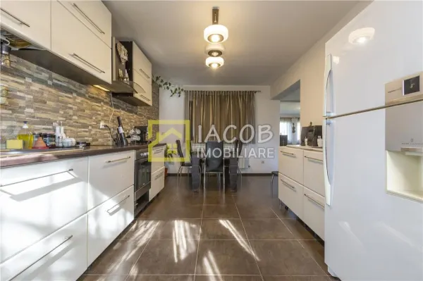 Casă 6 camere Saucesti - poza 14
