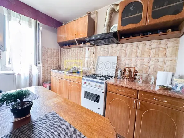 Apartament 2 camere Bacău - poza 2