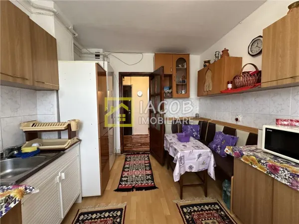 Apartament 3 camere Bacău - poza 9
