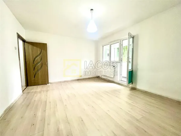 Apartament 2 camere Bacău - poza 1