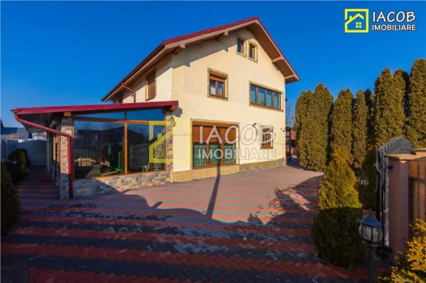 Casă 4 camere Bacău - poza 1