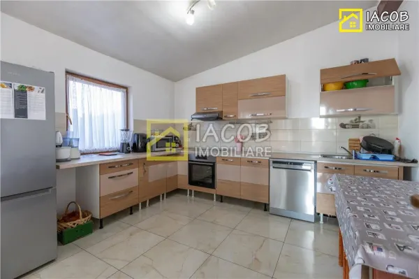 Casă 4 camere Bacău - poza 17