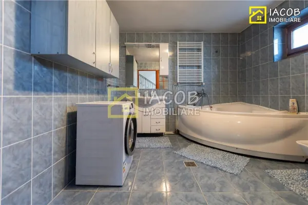 Casă 4 camere Bacău - poza 38