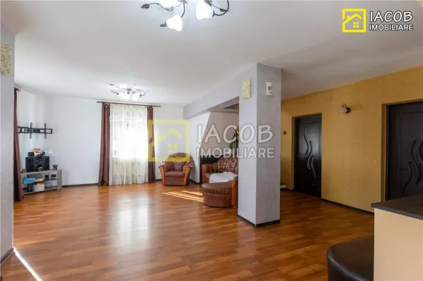 Casă 4 camere Bacău - poza 3