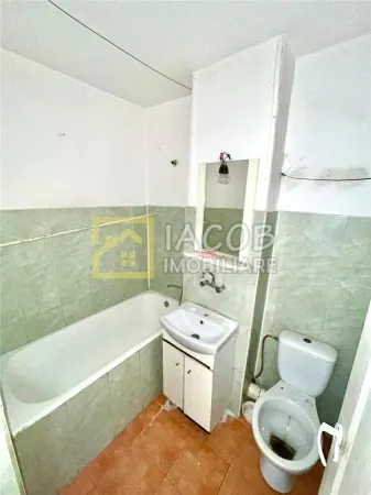 Apartament 3 camere Bacău - poza 11