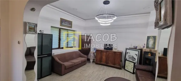 Casă 4 camere Bacău - poza 1