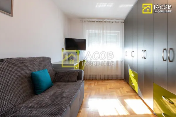Apartament 3 camere Bacău - poza 16
