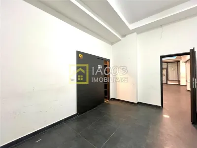 Spatiu comercial 130 mp, de inchiriat, strada Pictor Th. Aman , Bacau - foto 4