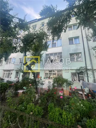 Apartament 3 camere Bacău - poza 2