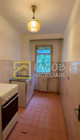 Apartament 3 camere Bacău - poza 5
