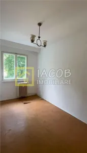 Apartament cu 3 camere, etajul 1, str. Milcov, Bacau - foto 6
