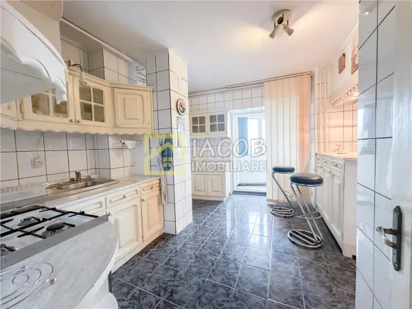 Apartament 2 camere Bacău - poza 4