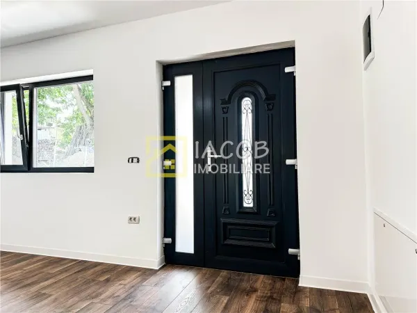 Casă 3 camere Margineni - poza 2