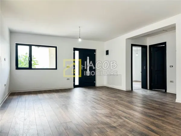Casă 3 camere Margineni - poza 11